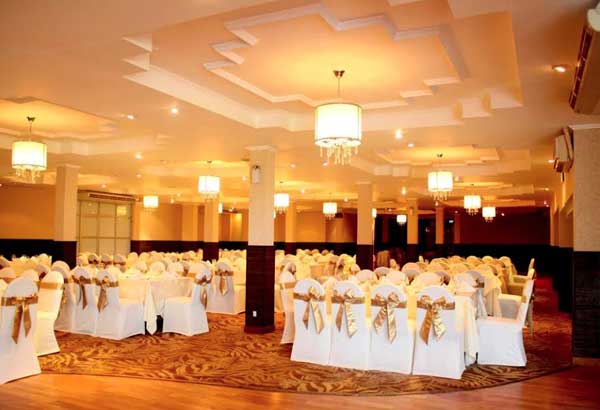 Banquet Hall Lighting in Rathnapura