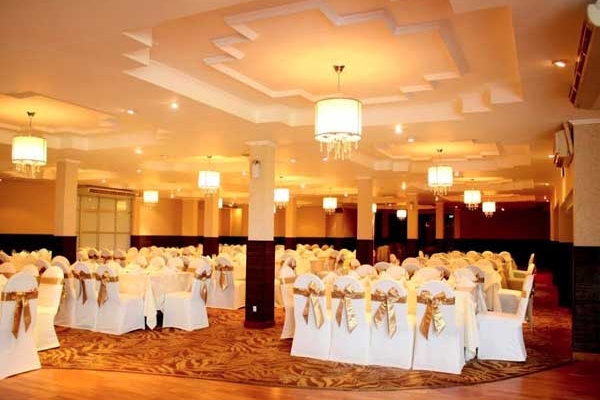 Banquet Hall Lighting in Rathnapura